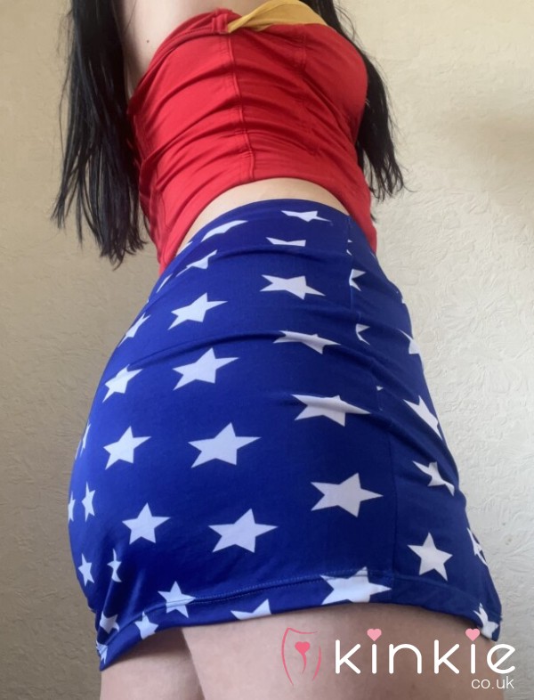 S**y Wonder Woman Costume! Worn With No Panties 🦸‍♀️