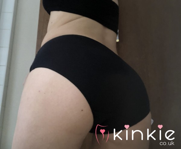 Kinkies Top Seller 🫶🏼 Black Full Back Panties Ready For Wear 🤭👅