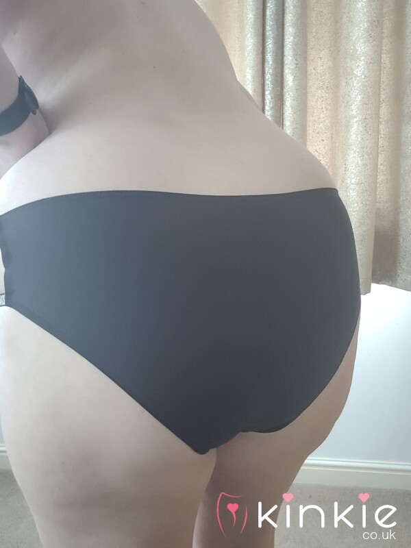 Black Strappy Knickers