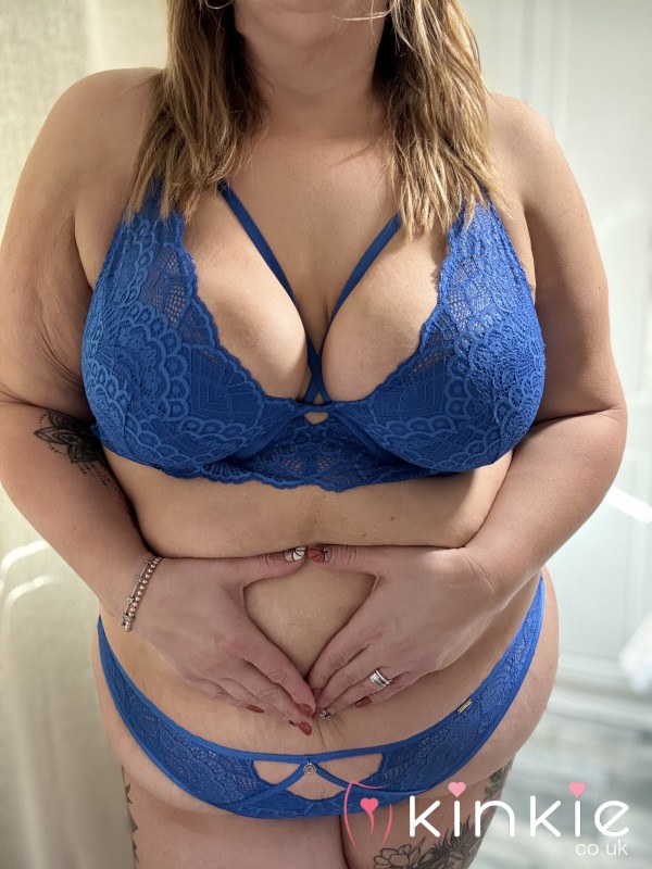 ELECTRIC BLUE BRA & KNICKERS SET❤️WEAR ME VAC SEALED TO KEEP FRESH