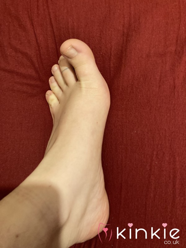 Foot Pics/s**ting