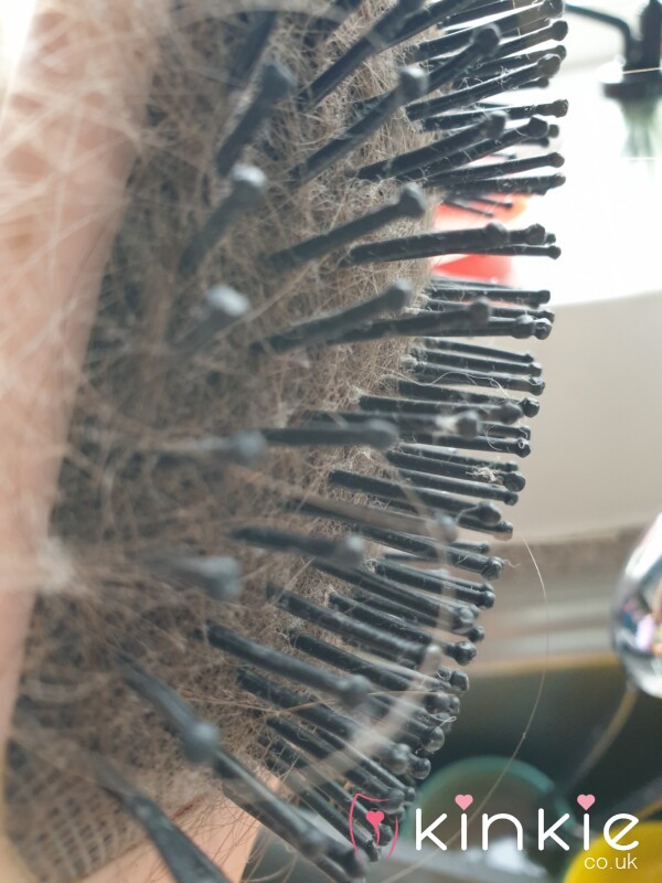 Hairbrush Contents