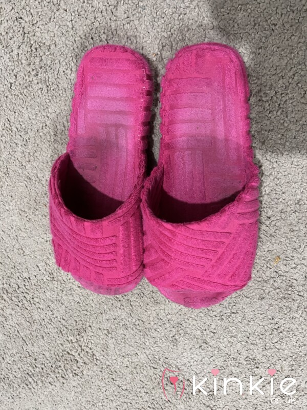 Hot Pink Well Worn Slippers 😈🔥💋