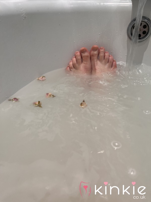 Playing With My Feet In Hot Bath 2 Mins Video Clip