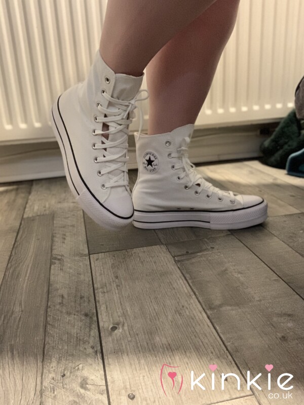 👟 PRE MADE / CUSTOM 👟 CONVERSE WEARING VIDEO