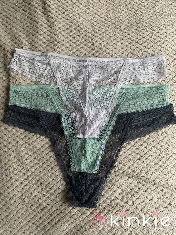 Pretty Lace Thongs